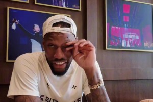 吧友更看好谁？威姆斯和尼克杨据说即将上演百分大战！
